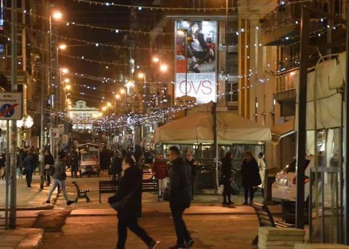 Al Vecchio Arco A Vecchia バーリ